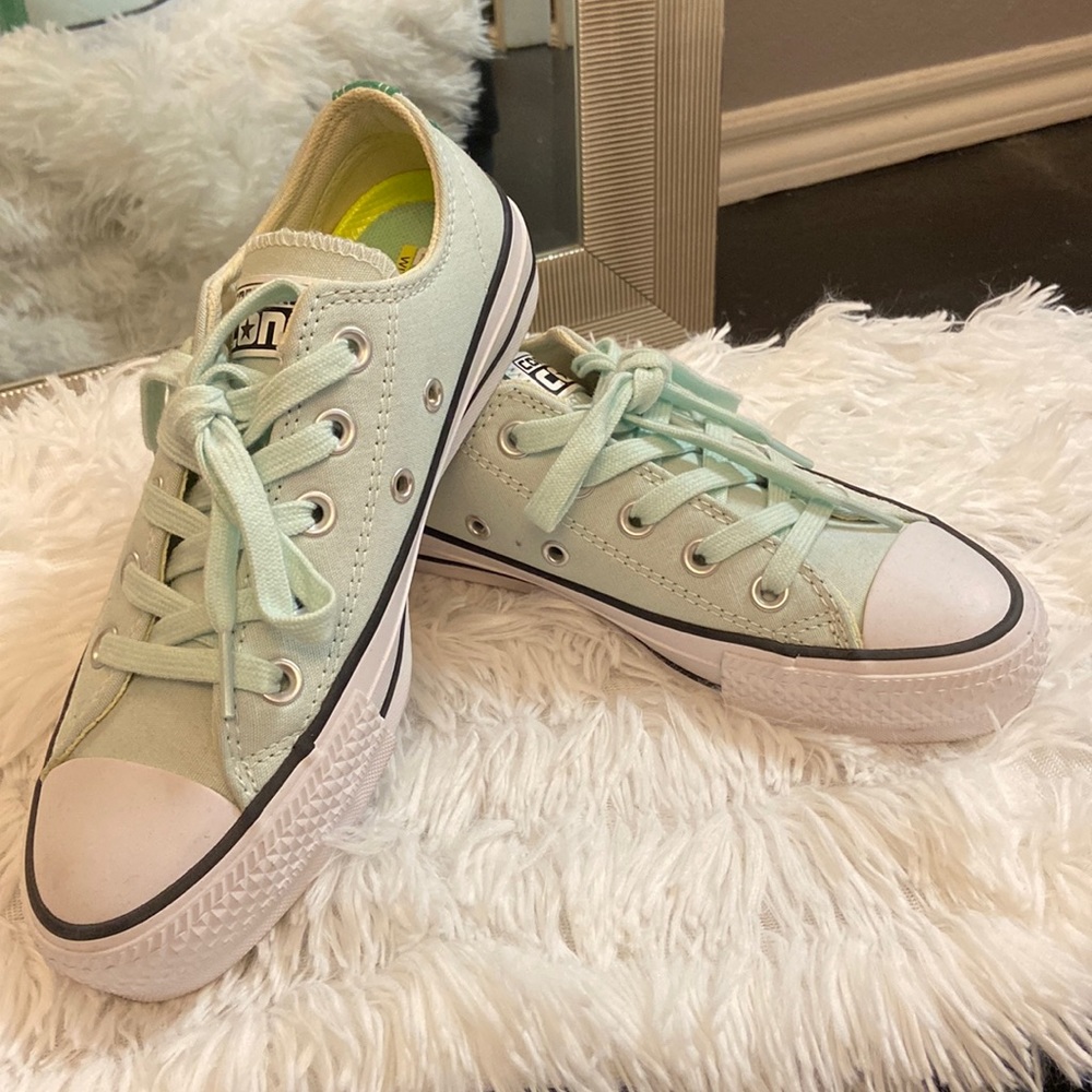 Mint Green Women’s Converse